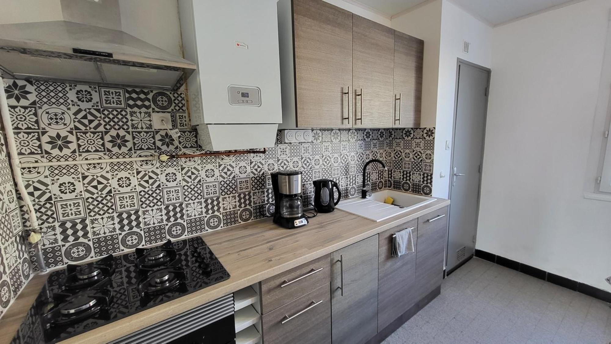 Les Tourterelles D'Avignon 2 Apartment Bagian luar foto